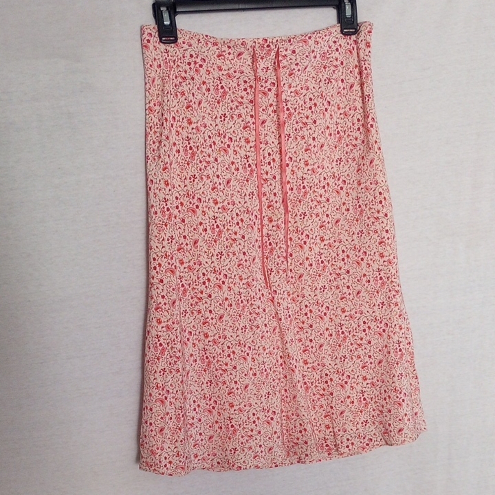 Ann Taylor Pink Floral Pencil Skirt, EUC Size 4
